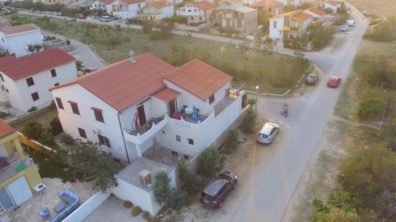 Apartments Leon Ražanac Eksteriør billede